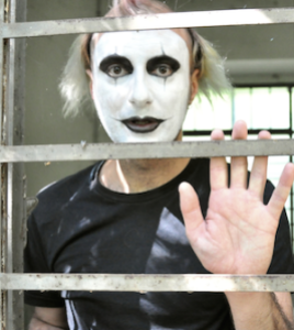 Click my Delirious Mime. Don't leave him all alone in there.